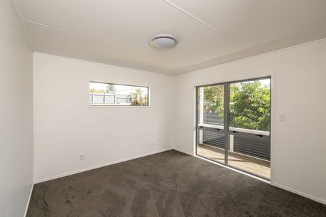 Photo of property in 76 Queens Road, Waikanae Beach, Waikanae, 5036