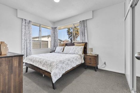 Photo of property in 13 Davidson Crescent, Hornby, Christchurch, 8042