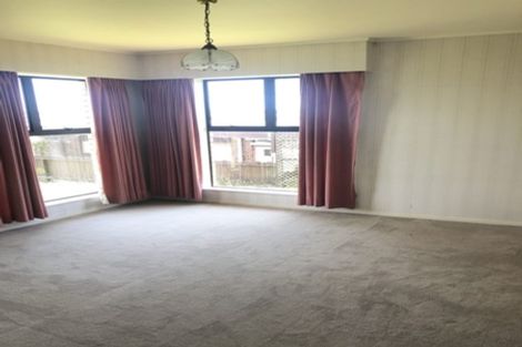 Photo of property in 15 Eclipse Place, Half Moon Bay, Auckland, 2012