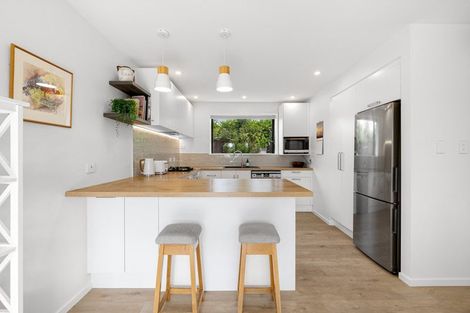 Photo of property in 20 Sheraton Place, Redwood, Christchurch, 8051