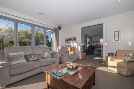 Photo of property in 8 Grierson Lane, Albert Town, Wanaka, 9305