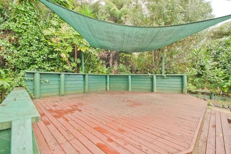 Photo of property in 16 Cypress Place, Sunnynook, Auckland, 0620