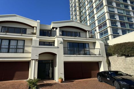 Photo of property in 7/22 Oriental Terrace, Oriental Bay, Wellington, 6011