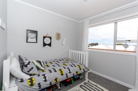 Photo of property in 185 Mangorei Road, Merrilands, New Plymouth, 4312