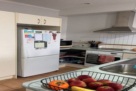 Photo of property in Tuscany Towers, 54/1 Ambrico Place, New Lynn, Auckland, 0600