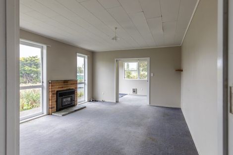 Photo of property in Ex Awariki School, 667 Mangahei Road, Te Uri, Dannevirke, 4973