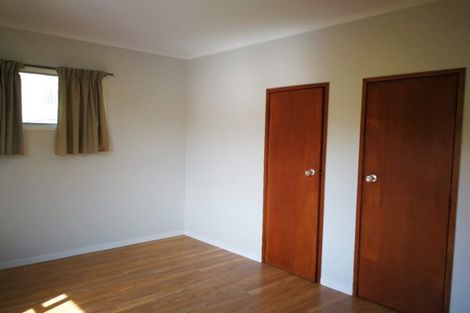 Photo of property in 33 Redwood Drive, Massey, Auckland, 0614