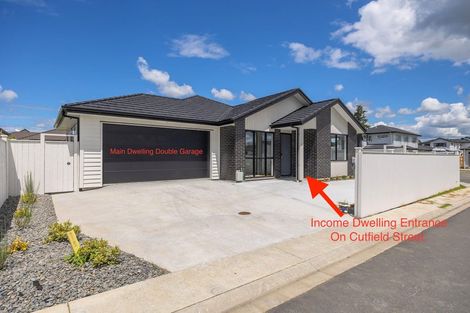 Photo of property in 14 Madden Avenue, Kumeu, 0810