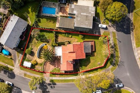 Photo of property in 1 Newport Place, Forrest Hill, Auckland, 0620
