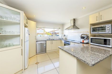 Photo of property in 45 Agapanthus Place, Flat Bush, Auckland, 2016