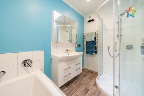 Photo of property in 9 Haven Grove, Naenae, Lower Hutt, 5011