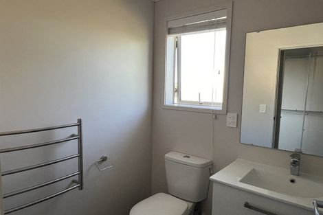 Photo of property in 24 Akeake Lane, Manurewa, Auckland, 2102