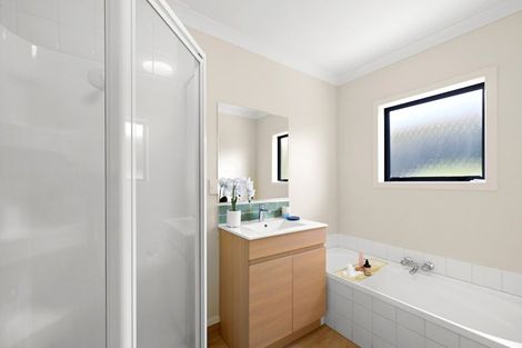 Photo of property in 44 Catalina Drive, Melville, Hamilton, 3206