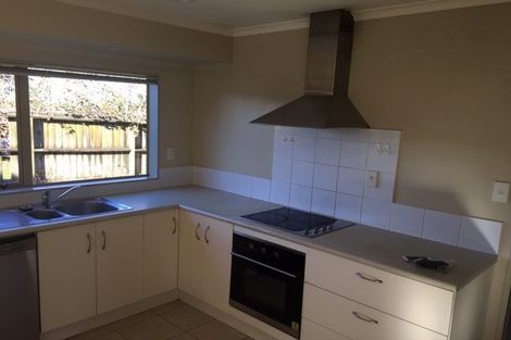 Photo of property in 5 Richard Hill Close, Fairview Heights, Auckland, 0632