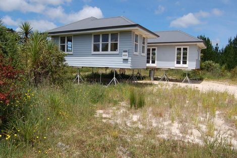 Photo of property in 960a Oneriri Road, Kaiwaka, 0573