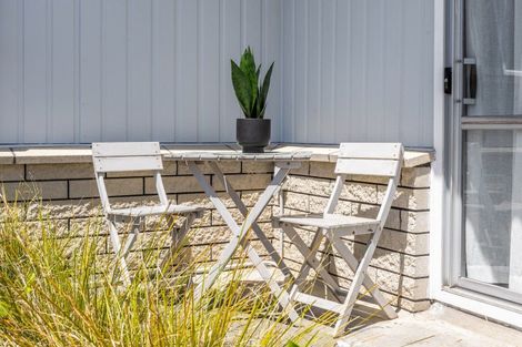 Photo of property in 2/6 Russell Road, Marewa, Napier, 4110