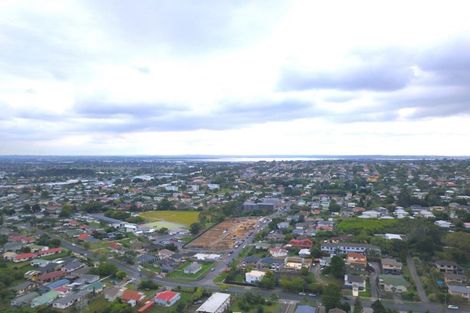 Photo of property in 38 Maui Pomare Street, Blockhouse Bay, Auckland, 0600