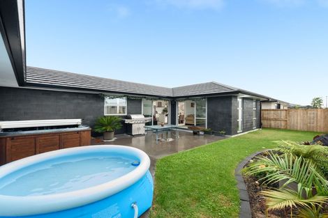 Photo of property in 17 Kanono Close, Papamoa Beach, Papamoa, 3118