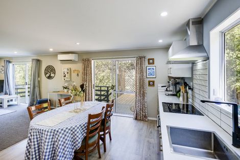 Photo of property in 2 Toop Street, Havelock North, 4130