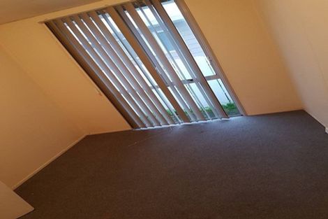 Photo of property in 2/12 Barneys Farm Road, Clendon Park, Auckland, 2103