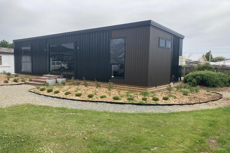 Photo of property in 43 Rhodes Street, Waimate, 7924