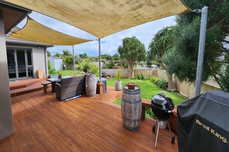 Photo of property in 41 Karamea Street, Whalers Gate, New Plymouth, 4310