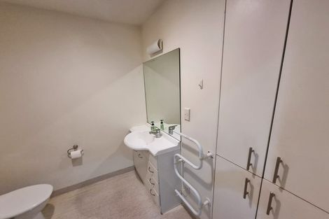 Photo of property in Terrace Heights Apartments, 2/163p The Terrace, Wellington Central, Wellington, 6011