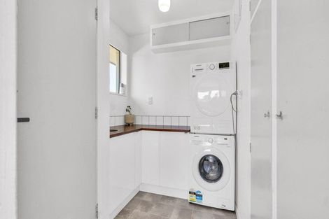 Photo of property in 13 Davidson Crescent, Hornby, Christchurch, 8042