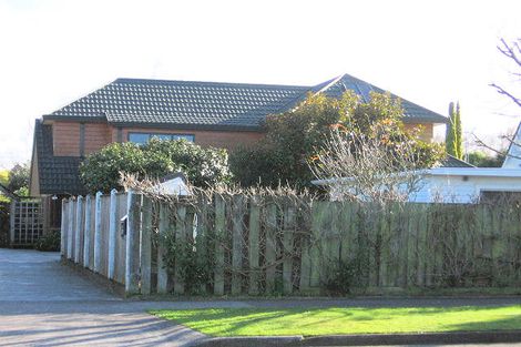 Photo of property in 8 Centennial Drive, Hokowhitu, Palmerston North, 4410
