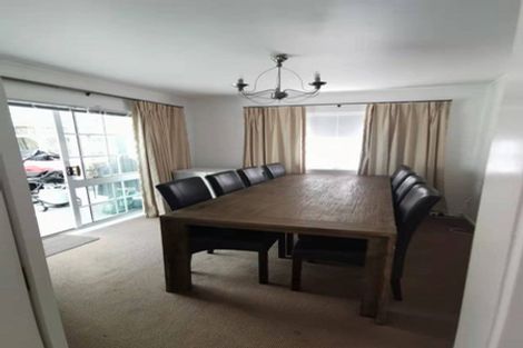Photo of property in 4 Fieldstone Court, Northpark, Auckland, 2013