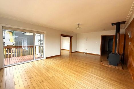 Photo of property in 939 East Coast Road, Torbay, Auckland, 0630