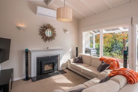 Photo of property in 12 Sunny Glen, Waikanae, 5036