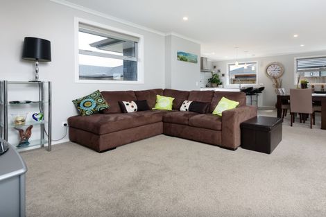 Photo of property in 17 Kanono Close, Papamoa Beach, Papamoa, 3118