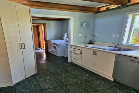 Photo of property in 39 Lucknow Terrace, Khandallah, Wellington, 6035