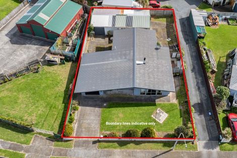 Photo of property in 22 Hickey Place, Opunake, 4616