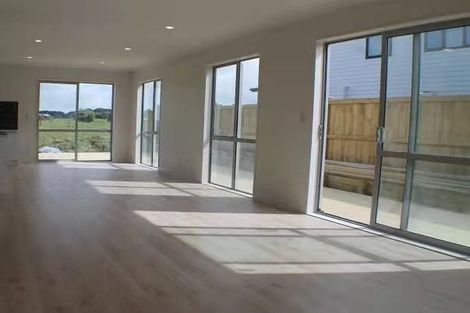 Photo of property in 48 Harvest Avenue, Orewa, 0931