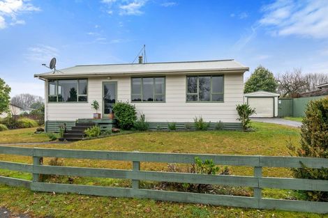 Photo of property in 17 Runuku Grove, Turangi, 3334