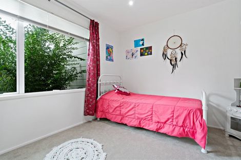 Photo of property in 68 Willis Road, Papakura, 2110