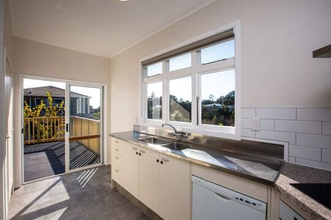 Photo of property in 79 Carrington Street, Lower Vogeltown, New Plymouth, 4310