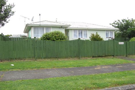Photo of property in 12 Watchfield Close, Mangere, Auckland, 2022