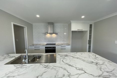 Photo of property in 16 Whangaehu Place, Te Awa, Napier, 4110