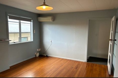 Photo of property in 10 Wallis Street, Raglan, 3225