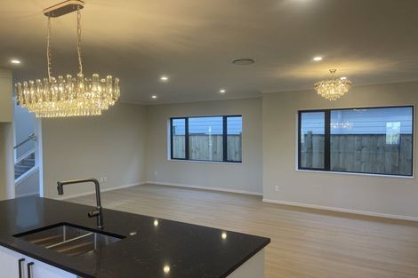 Photo of property in 2 Horsefields Drive, Flat Bush, Auckland, 2019