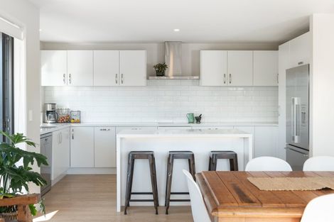 Photo of property in 2 Pimelea Street, Papamoa Beach, Papamoa, 3118