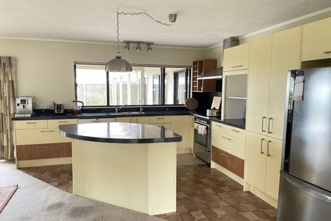 Photo of property in 251 Clifton Road, Whitford, Howick, 2571