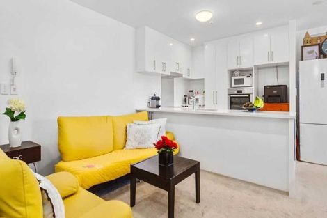 Photo of property in Apollo Apartments, 201/46 Rosedale Road, Rosedale, Auckland, 0632