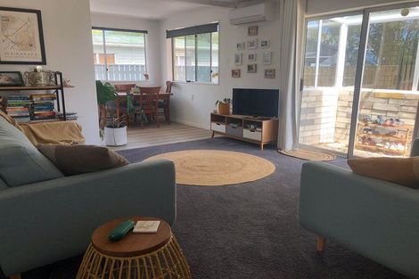 Photo of property in 64 Te Rauparaha Street, Otaki, 5512