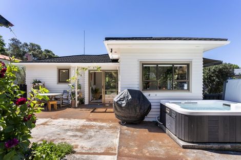 Photo of property in 11 Himikera Avenue, Avondale, Auckland, 1026