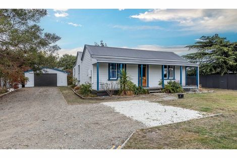 Photo of property in 6 Osborne Road, Amberley, 7410