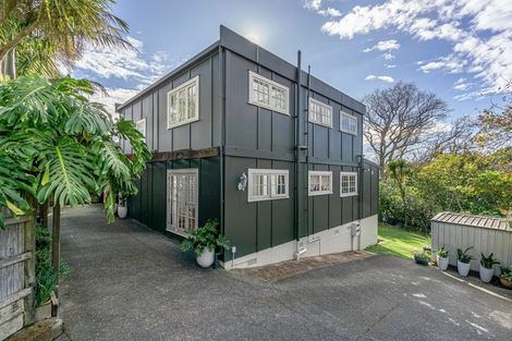 Photo of property in 10a Cassino Street, Bayswater, Auckland, 0622
